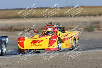 media/Nov-19-2022-CalClub SCCA (Sat) [[baae7b5f0c]]/Group 1/Race (Outside Grapevine)/